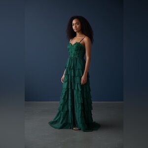 Elegant Green Strapless Evening Gown